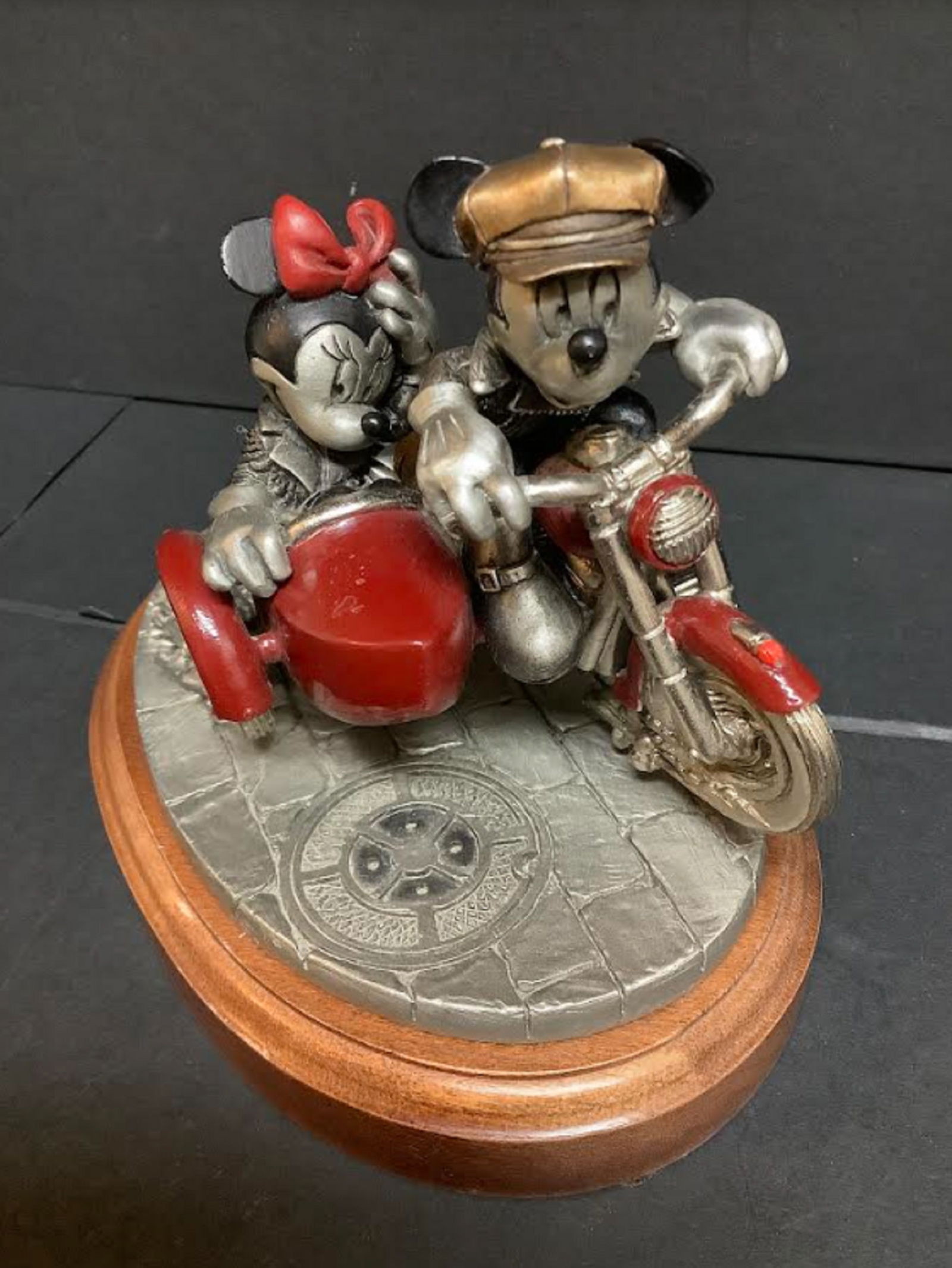 Chilmark Pewter Disney Mickey & Minnie "Get Your Motor Running" Ltd Ed 235/950. This is a VERY RARE (1 of 9)