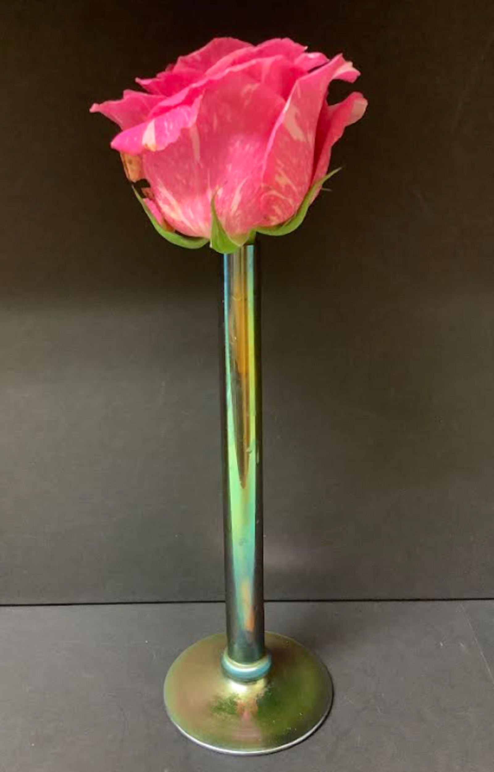 STEUBEN AURENEGOLD  SIGNED VASE 2556. MEASURES APPROX 8.25 INCHES TALL Top 5/8" in diameterBase 3" (1 of 6)