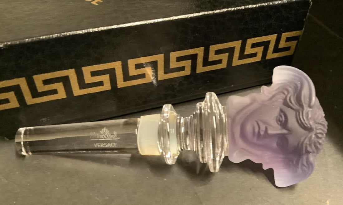 VERSACE Rosenthal "Medusa" Crystal Designer Wine Bottle Stopper With Box: VERSACE Rosenthal "Medusa" Crystal Designer Wine Bottle Stopper With Box