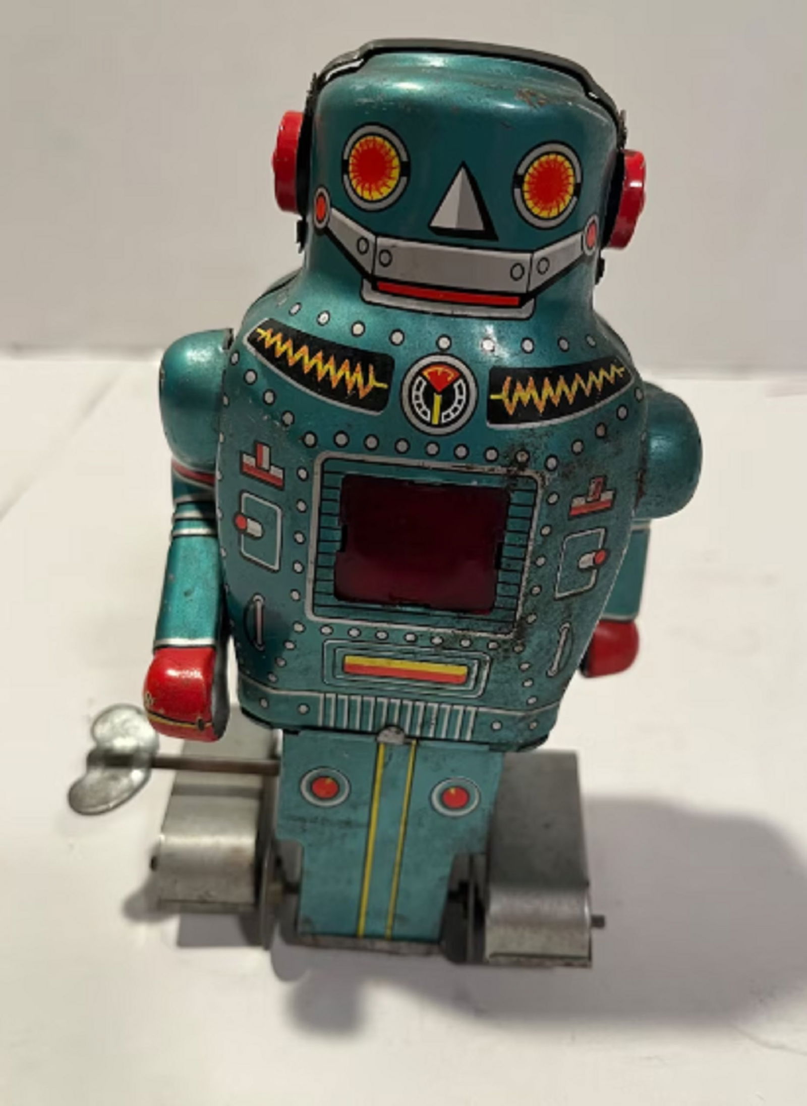 Tin Litho Wind up Walking Robot made in Japan Works! 1940 (1 of 2)