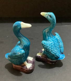 TURQUOISE CHINESE PORCELAIN BIRD FIGURINE DUCKS: TURQUOISE CHINESE PORCELAIN BIRD FIGURINES STAMPED CHINA ON ONE4 3/4 tall. 2.3/4 wide4.5 high. 2.5 wide