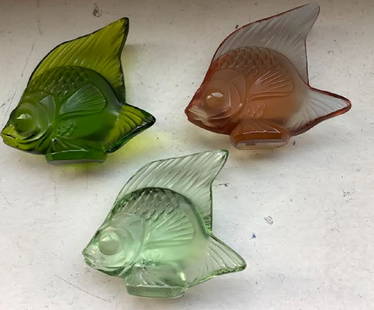 Lalique SIGNED Crystal  shades of Fish Made in France 3: Lalique SIGNED Crystal shades of Fish Made in France 3. These fish add color and whimsy to desks, tables, shelves - anywhere you choose to display it. Made in France. Height: 1 7/8 inches