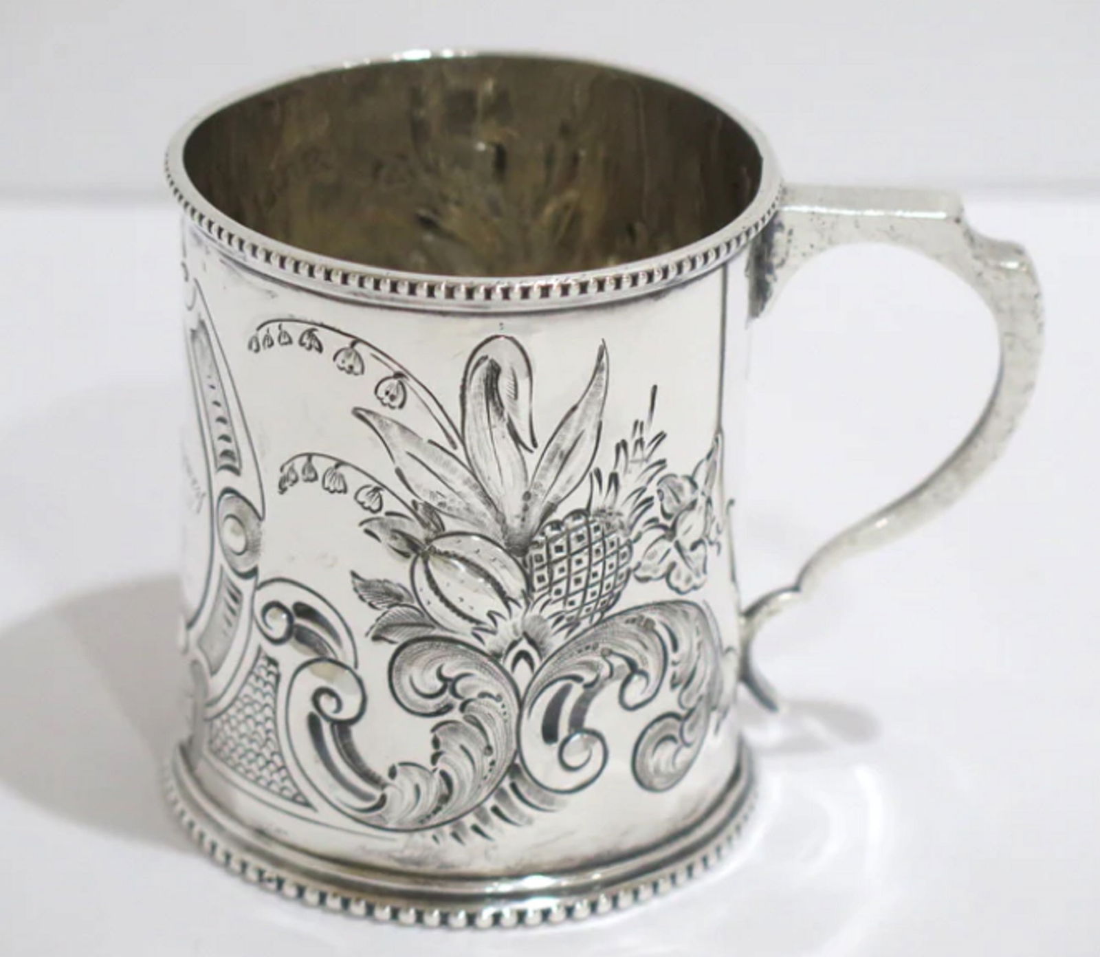 ENGLISH SHEFFIELD COIN SILVER ANTIQUE  FRUIT DECORATED BABY CUP 1892 (1 of 5)