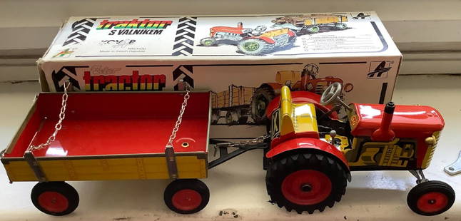 ZETOR Czech Tin Tractor and Trailer Wind up toy: ZETOR Czech Tin Tractor and Trailer Wind up toy