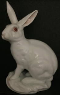 HEREND SIGNED PORCELAIN BUNNY RABBIT FIGURINE 12 INCH TALL: HEREND SIGNED BUNNY RABBIT NO CHIPS OR CRACKS MEASURES APPROX 12 inches high and 7 inches long