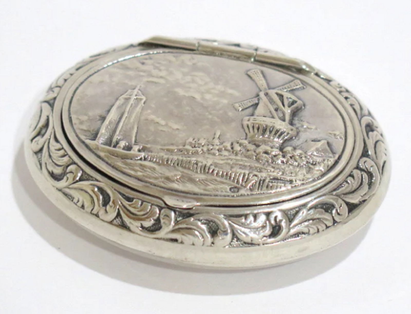 EUROPEAN SILVER ANTIQUE DUTCH WINDMILL & SAILBOAT OVAL SNUFF BOX (1 of 5)