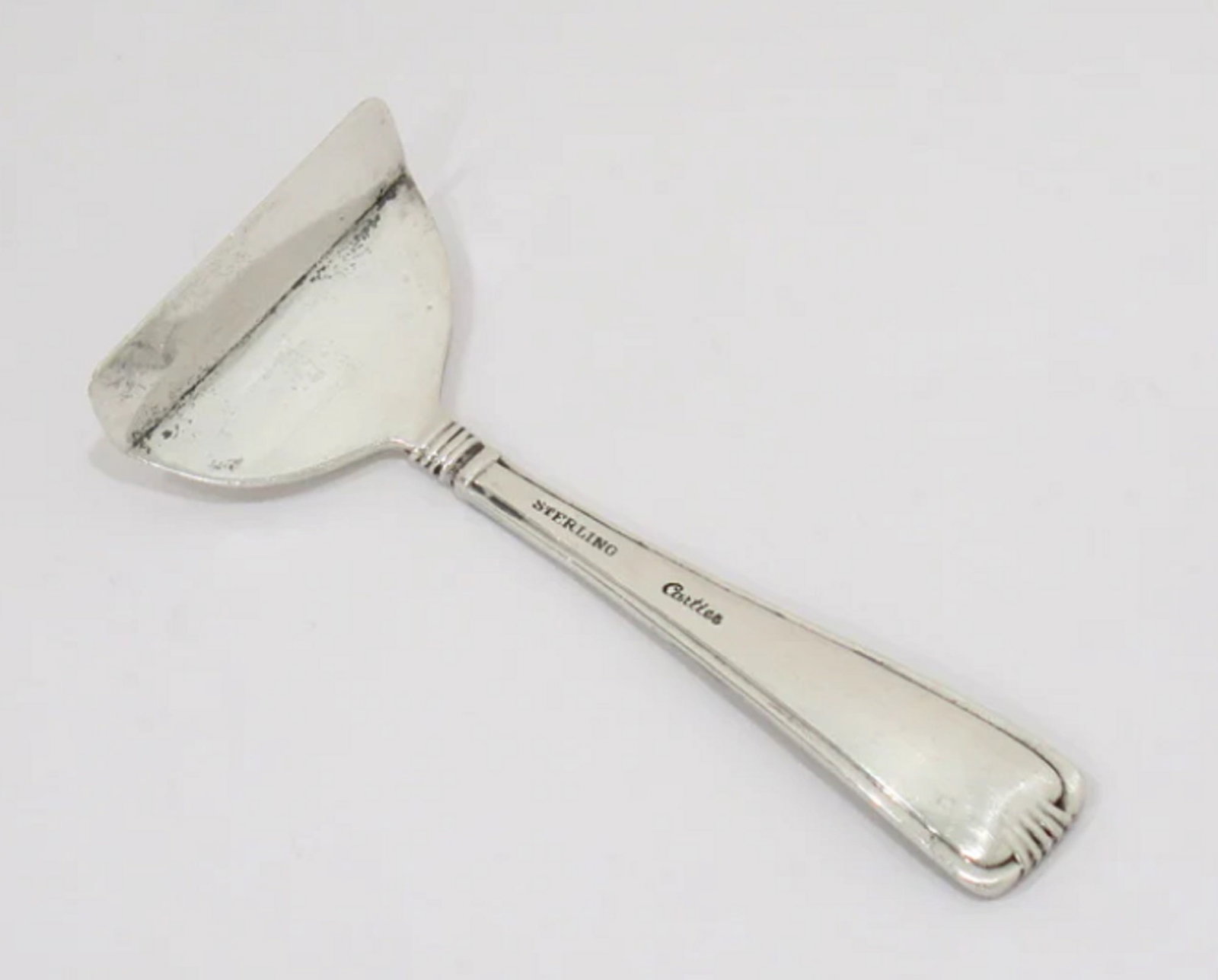 CARTIER STERLING SILVER ANTIQUE BABY PUSHER: CARTIER STERLING SILVER ANTIQUE BABY PUSHER Length: 3.25 inWeight: 0.5 toz
