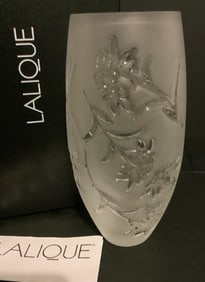 Lalique Signed Crystal Edelweiss Flower Vase With Orig Box
