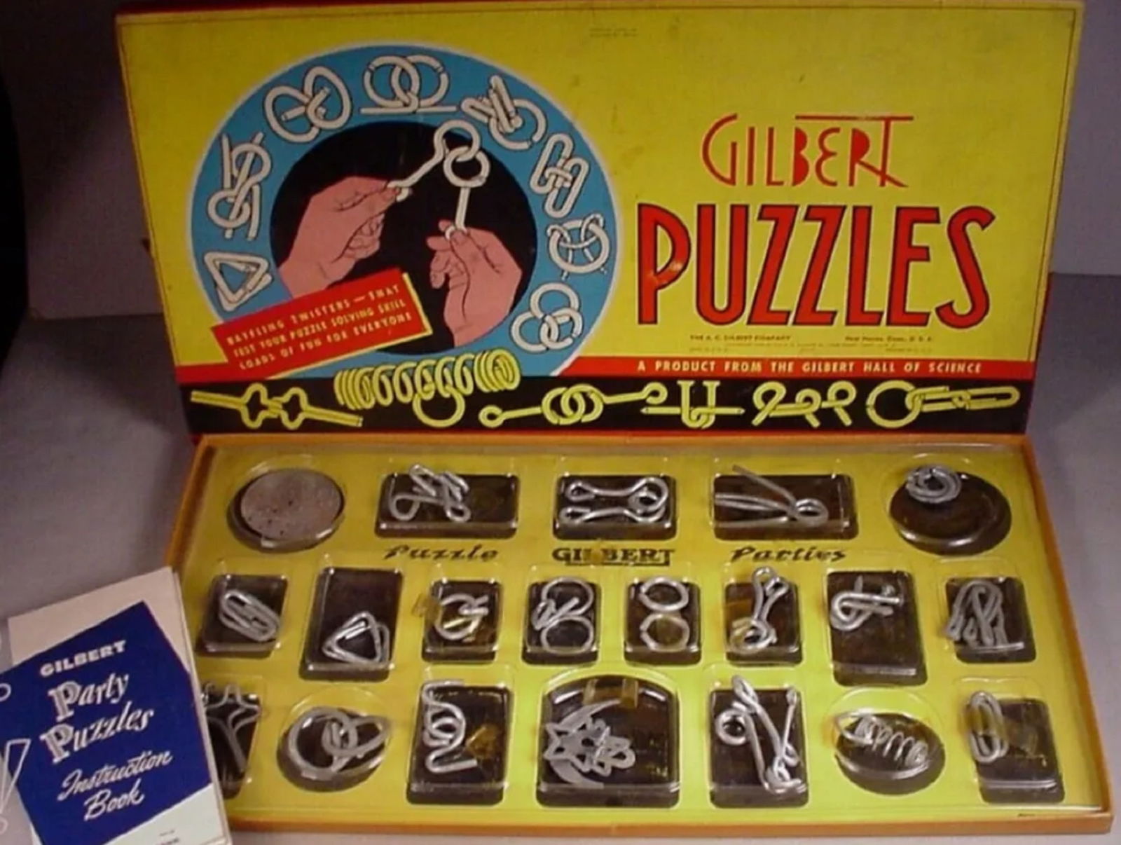 A.C.Gilbert Party Puzzles Set No. 1032 In original box metal dexterity toy 1940 (1 of 4)