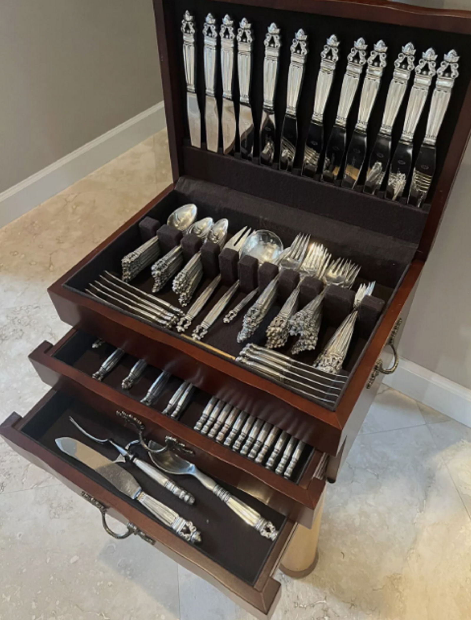 Georg Jensen Sterling Silver Acorn  133 pc Dinner & Lunch Set (1 of 13)