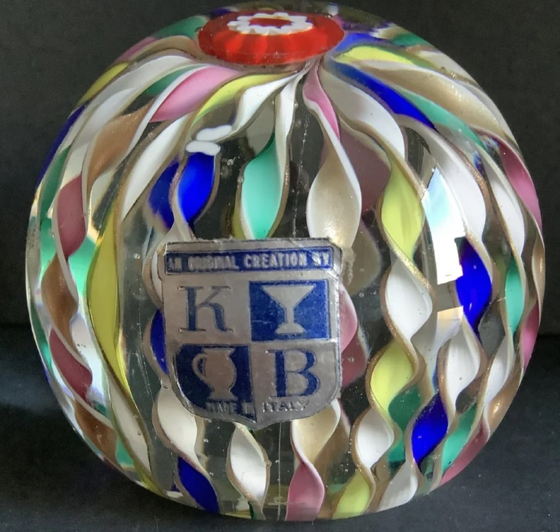 Fratelli Toso Kosta Boda LARGE Twisted Ribbon Millefiori Paperweight Art Glass w/Sticker: Fratelli Toso Kosta Boda Glass Twisted Ribbon Millefiori Paperweight Art Glass w/Sticker Measures 3 inches