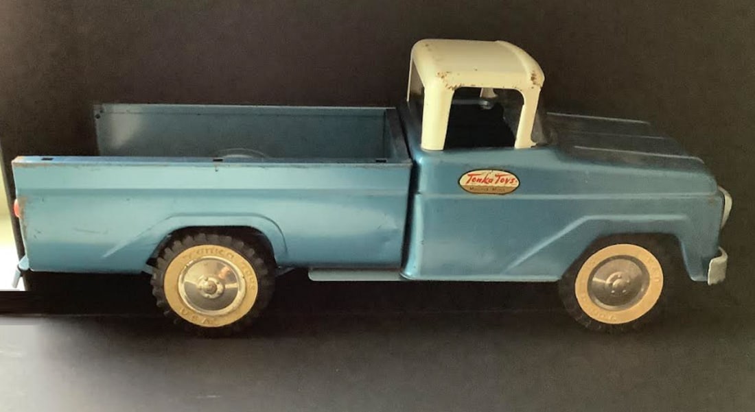 TONKA TOYS BLUE PICK UP TRUCK 14 INCHES LONG: VERSACE Rosenthal "Medusa" Crystal Designer Wine Bottle Stopper With Box