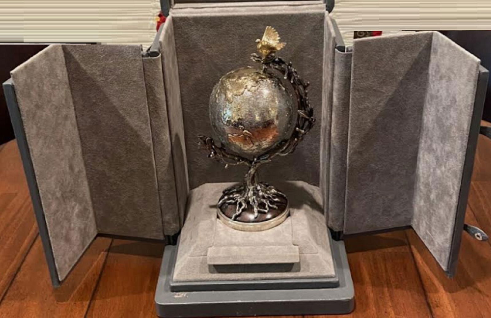 Buccellati Sterling Silver & Parcel-Gilt Millennium Globe Limited Edition With Orig box And (1 of 8)