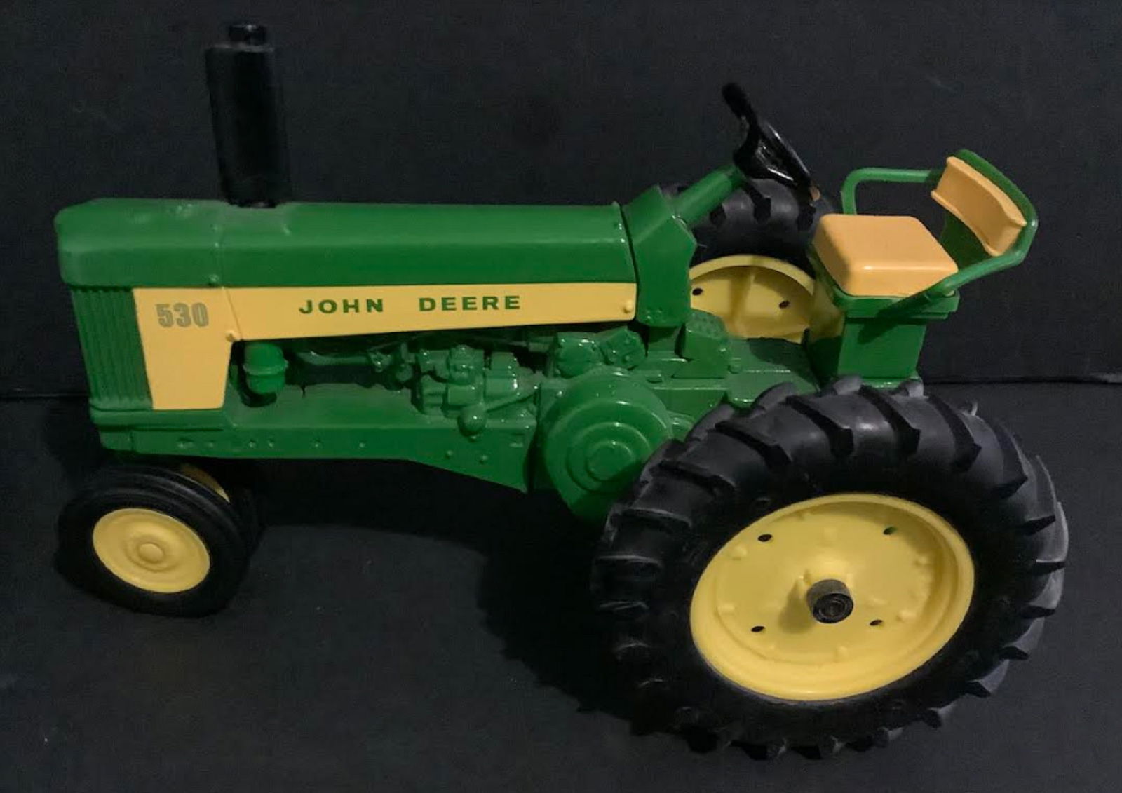 John Deere Tractor Vehicle 530 (1 of 8)