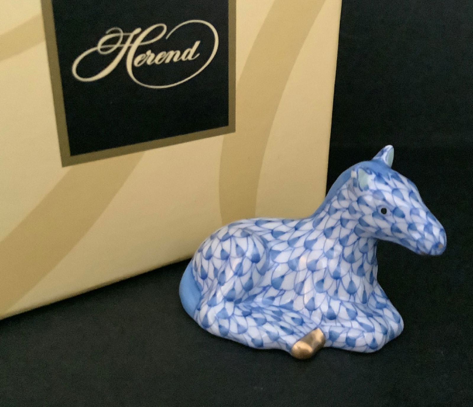 Herend Signed Blue Fishnet Porcelain Horse Figurine Wioth 24K Accents and Box (1 of 7)