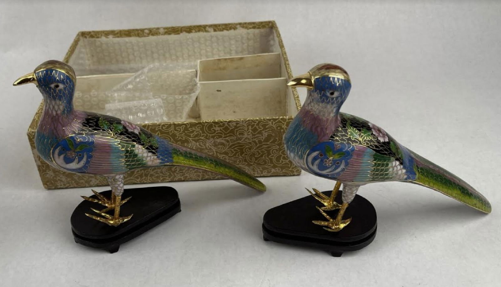 CHINESE CLOISONNE PAIR ENAMEL BRASS BIRD FIGURINE WITH BOX (1 of 8)