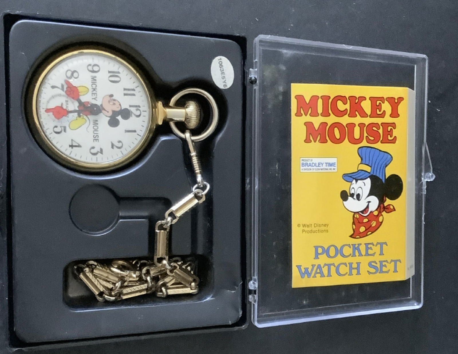 Dsney Mickey Mouse Bradley Pocket Watch With Orig Case (1 of 6)