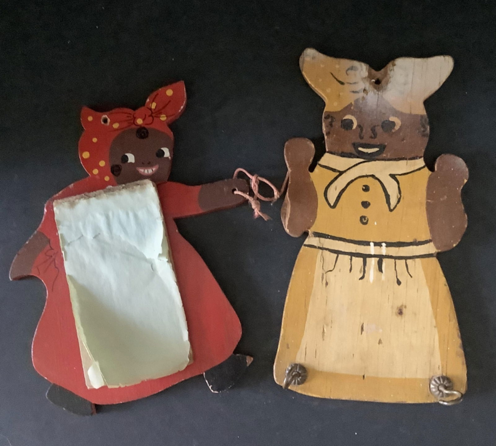 Black Americana Era Wooden Wall Note Pad Holder Decor (1 of 5)