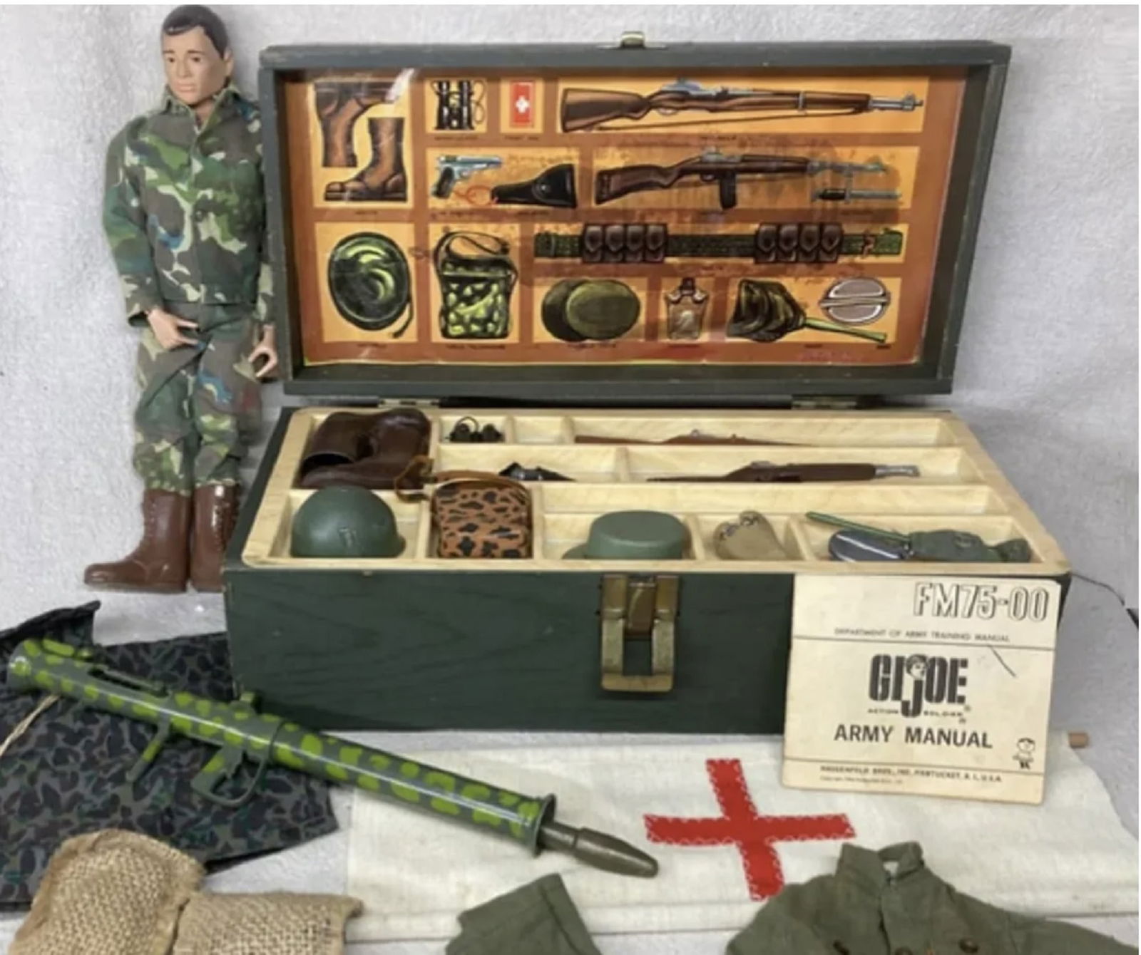 GI.joe アクションマリーン＋フットロッカー GI.joe アクションマリーン＋フットロッカー Vintage 1997