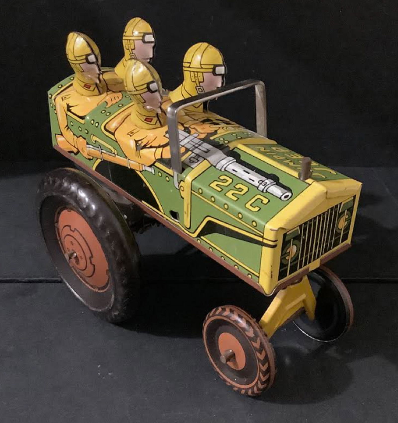Marx tin litho Wind Up jumpin Jeep Vehicle Made in Japan Works! (1 of 5)