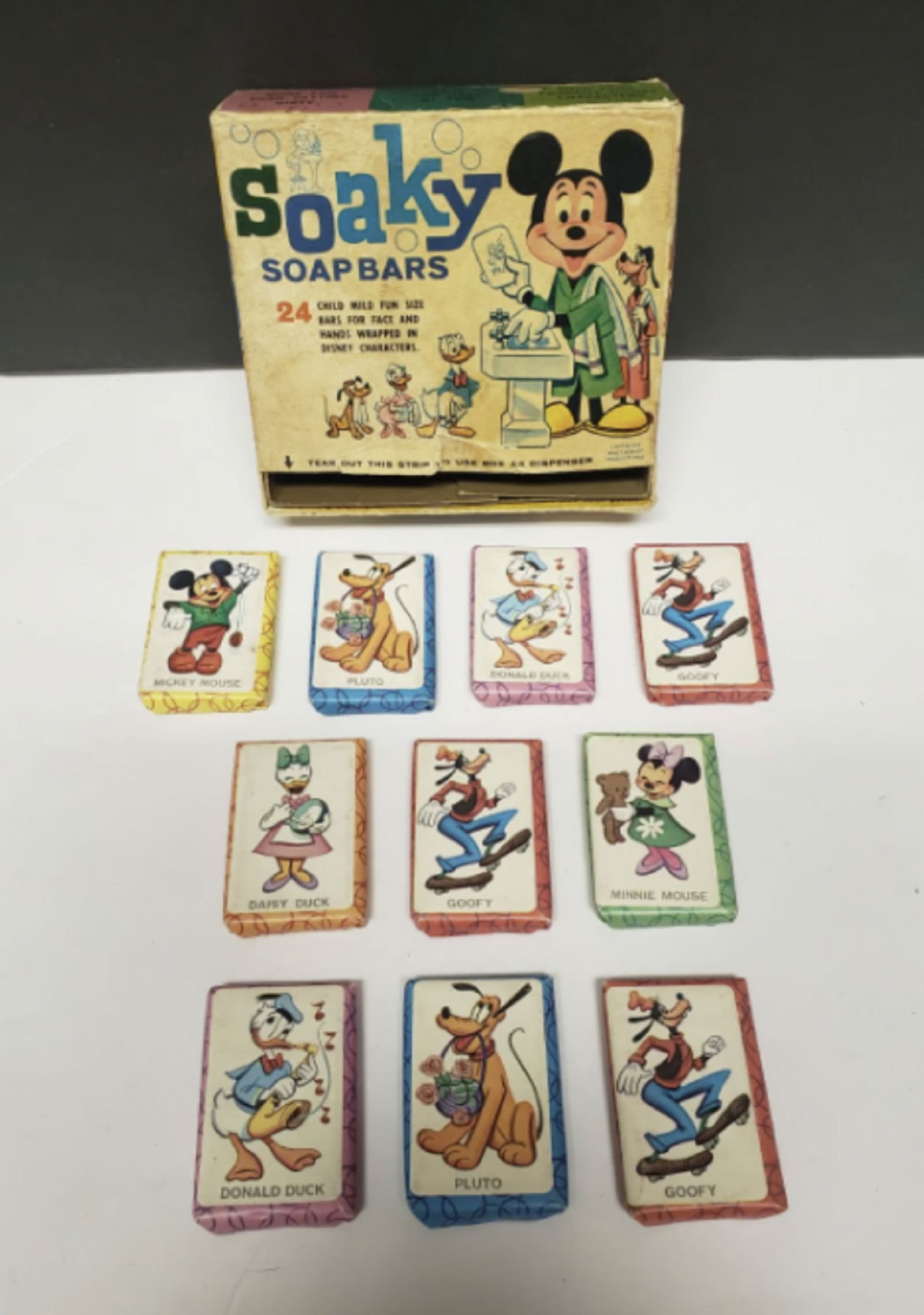 10 Disney "Soaky" soap bars with box 1960 (1 of 4)