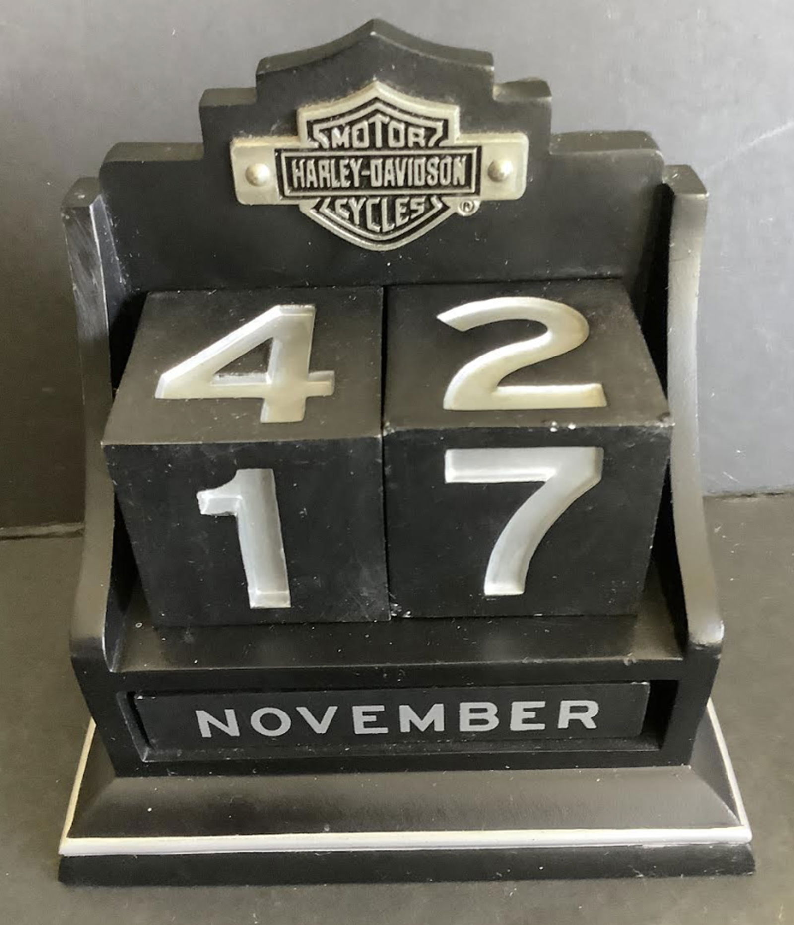Harley Davidson Calendar Decor: Harley Davidson Calendar Decor. Measures approx 4 3/4 inches
