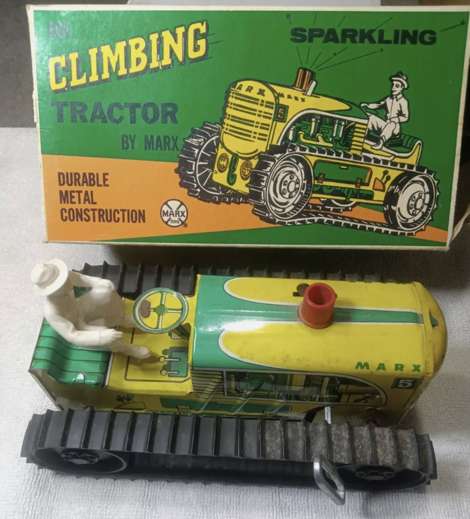 Marx metal Climbing tractor with box working windup toy (1 of 1)