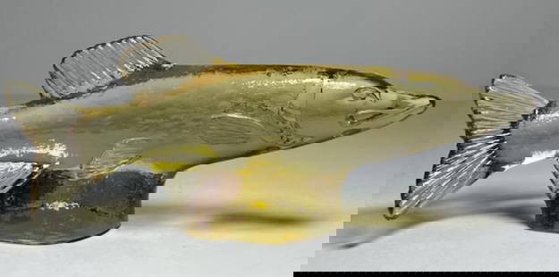 Kosta Boda Signed Swedish Glass Art Figurine by Paul Hoff for WWF Fish.: Kosta Boda Signed Swedish Glass Art Figurine by Paul Hoff for WWF Fish. Kosta Boda Sweden 1981Paul Hoff for World Wildlife FundIn very good vintage condition.7,5 cm (approx 3 inches) highand20 cm