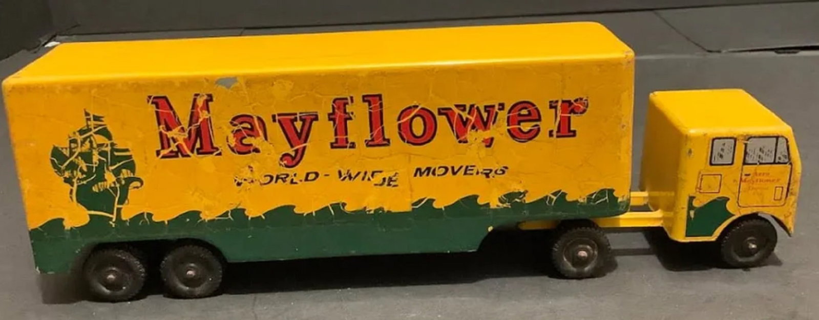 VINTAGE STEEL MAYFLOWER TRUCK TRAILER VEHICLE: VINTAGE STEEL MAYFLOWER TRUCK TRAILER VEHICLE MEASURES APPROX 8.5 INCHES X 1 3/4 INCHES INSCRIBED RALSTOY 16 RALSTON NEBR