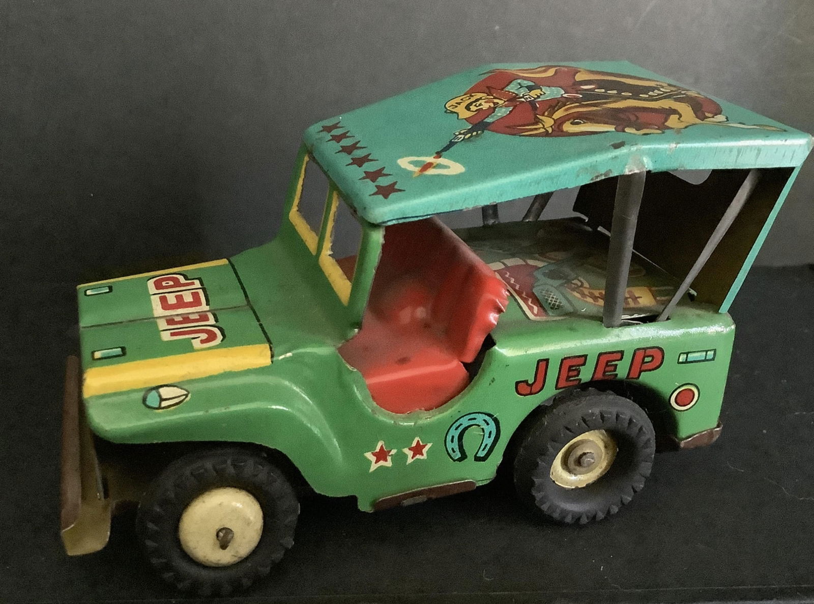 Japanese Tin Litho Friction Vehicle (1 of 7)