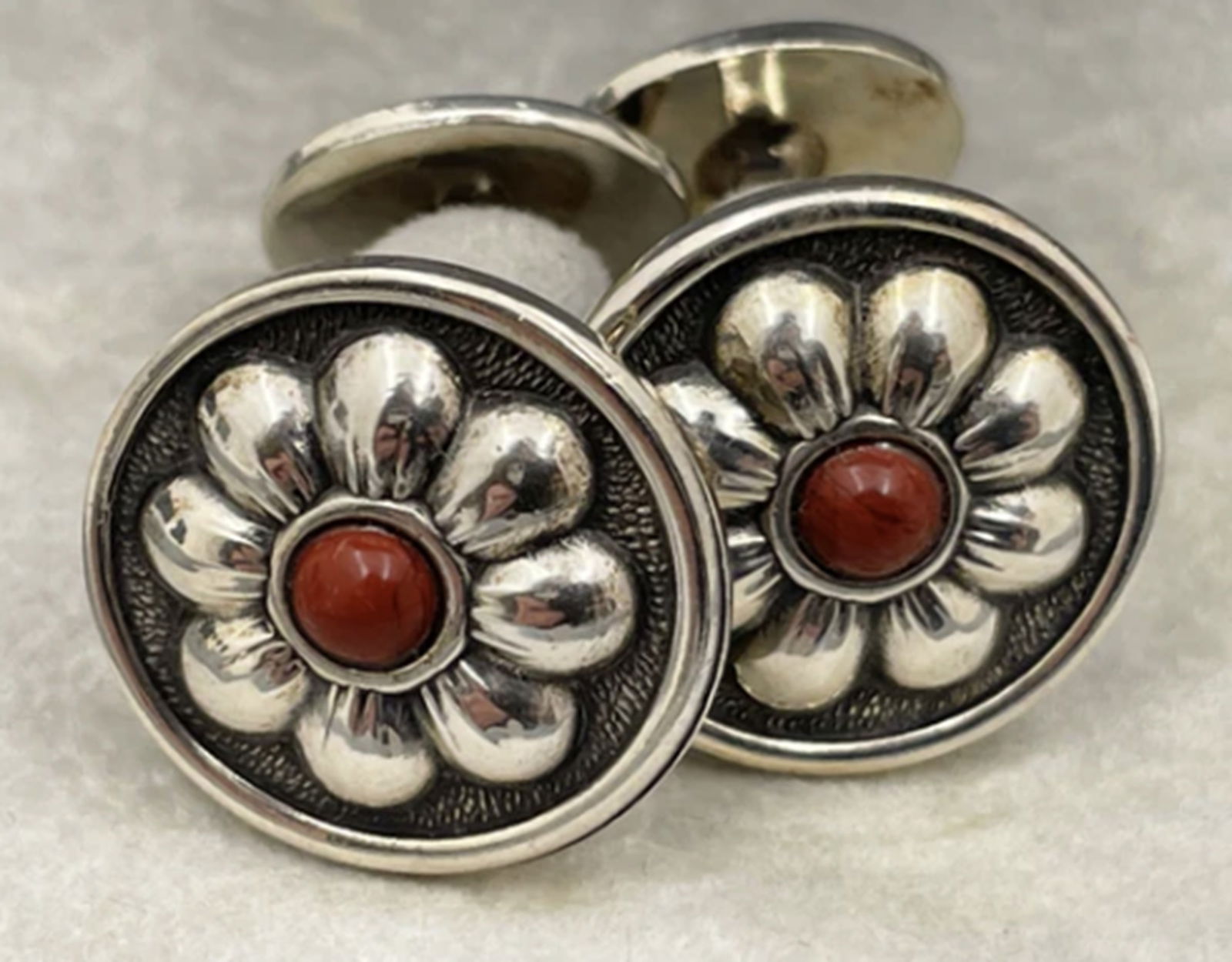 Buccellati Italian Pair of Sterling Silver & Jasper Cufflinks in Floral Motif (1 of 5)