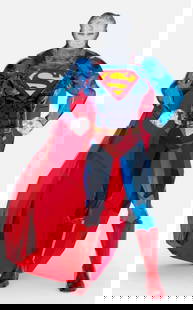Swarovski Signed Crystal Marvel DC Comics SUPER MAN Figurine With Box: Swarovski Signed Crystal Marvel DC Comics SUPER MAN Figurine With Box. Measures approx 5.5" tall this figure is flawless