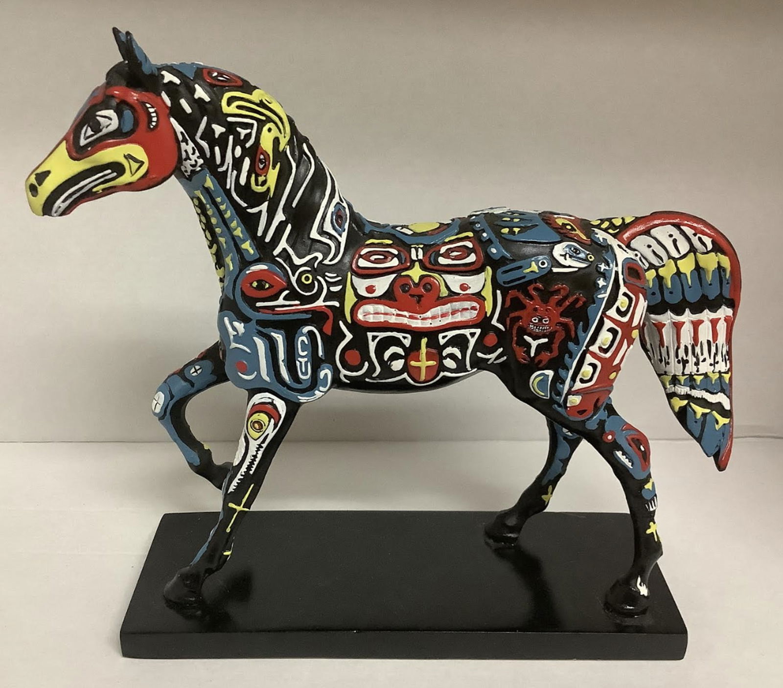 The Trail of Painted Ponies Figurine: The Trail of Painted Ponies Figurine Measures approx 7 x 7 inches