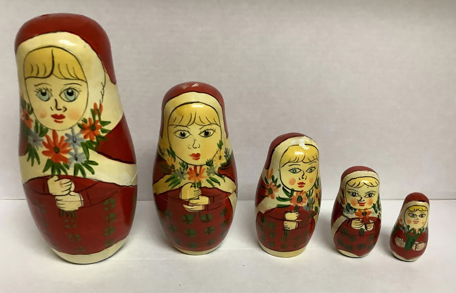 Wooden Hand Painted Nesting doll set of 5 (1 of 4)