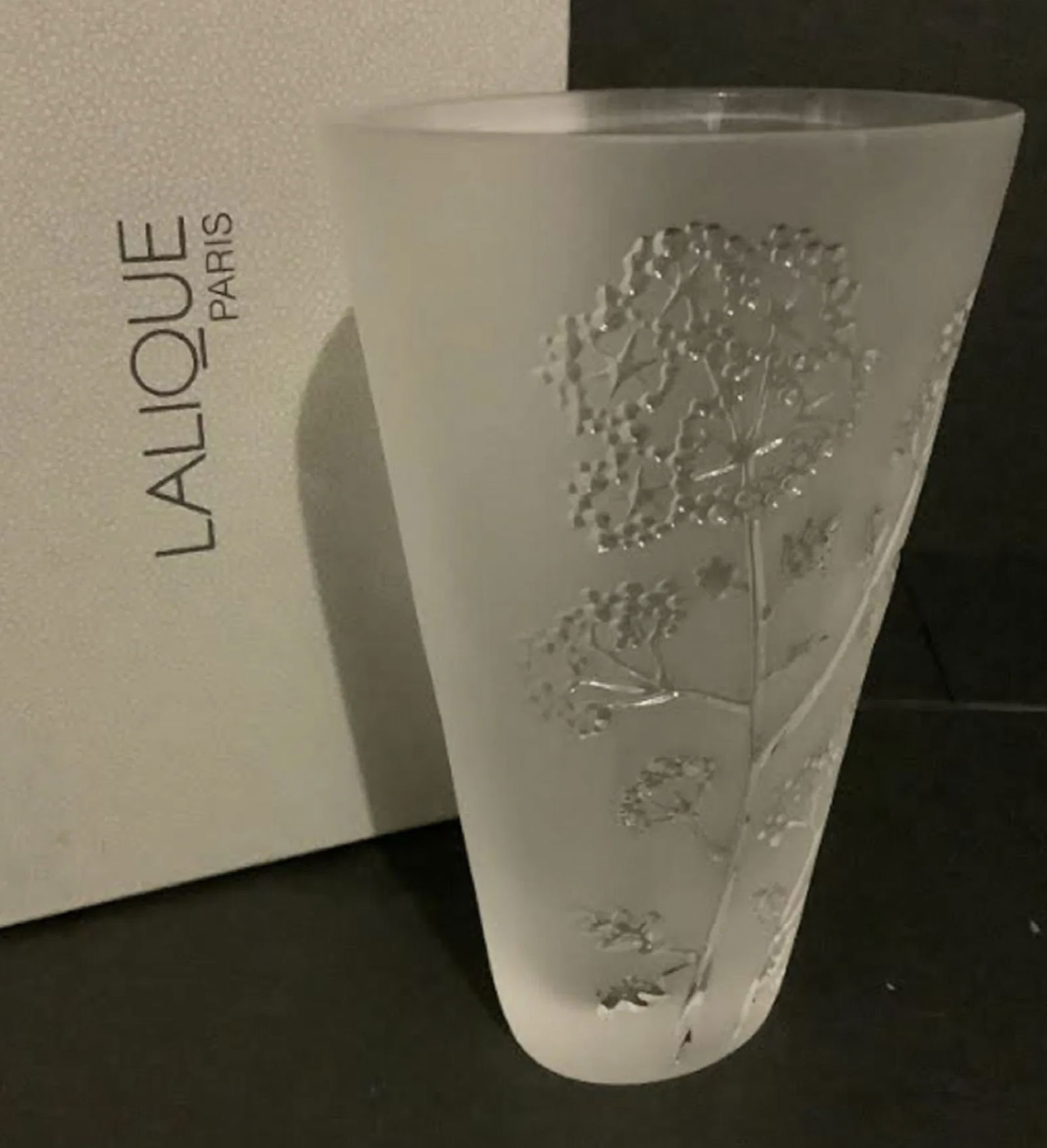 LALIQUE SIGNED CRYSTAL  FLOWER VASE WITH ORIG BOX MADE IN FRANCE (1 of 4)