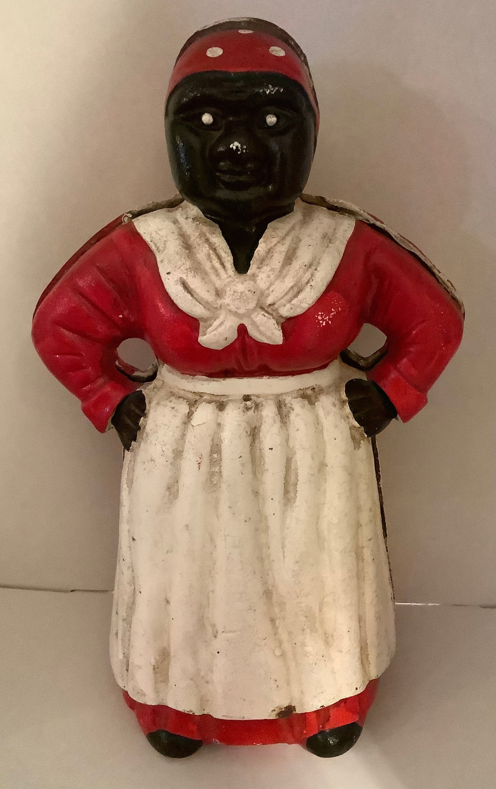 Black Americana Era Aunt Jemima Cast Iron Bank: Black Americana Era Aunt Jemima Cast Iron Bank. Measures approx 10.25 inches high