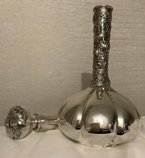 SHIEBLER ART NOUVEAU STERLING SILVER DECANTER #2619 CHRYSANTHEMUM NO MONO: SHIEBLER ART NOUVEAU STERLING SILVER DECANTER CHRYSANTHEMUM Design . Measures approx 8.5 inches tall by 4 inches across at its widest part. condition is as shown excellent ploished with some signs of