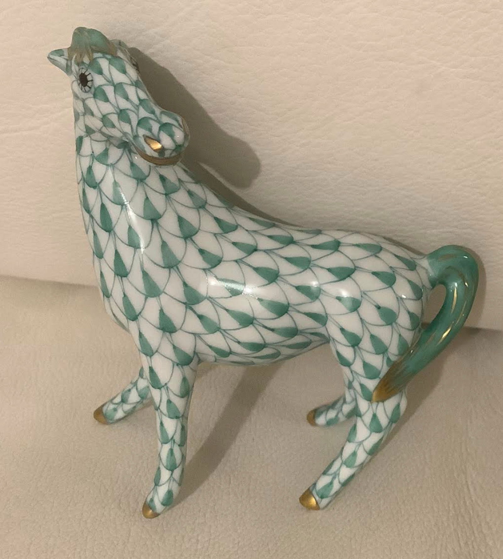 Herend Signed Porcelain Green Fishnet Horse Figurine With 24k Gold Accents Made in Hungary (1 of 6)
