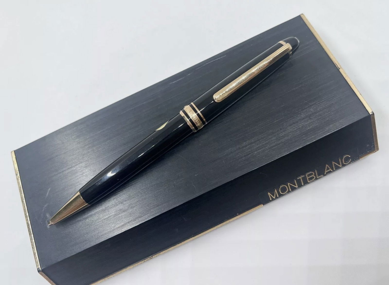 Montblanc Meisterstuck Ballpoint Pen Black Resin Gold Trim Box (1 of 6)