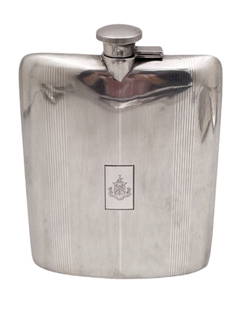 Black, Starr & Frost Sterling Silver Early 20th Century Art Deco Flask: Black, Starr & Frost sterling silver flask from the early 20th century and in Art Deco style with an elegant, geometric design. It measures 6 3/4'' in height by 5 1/8'' in width by 1'' in depth, and