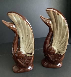 Pair Of Vintage Royal Haeger Bird Peacock: Pair Of Vintage Royal Haeger Bird Peacock. Measures approx 8 inches tall