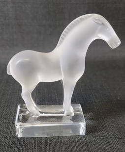 Lalique Signed Crystal Tang Horse Made in France: Lalique Signed Crystal Horse Made in France Measures approx 4 iinches