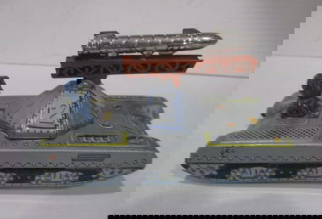 Linemar Space Tank With Missile- All Tin Friction Powered Made in Japan Works: Linemar Space Tank With Missile- All Tin Friction Powered Made in Japan Works Excellent condition friction works all tin Measures approx 5 3/4 inches long