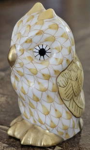 Herend Signed Porcelain Butterscotch Fishnet Owl Figurine: Herend Signed Porcelain Butterscotch Fishnet Owl Figurine. Measures approx No chips or cracks