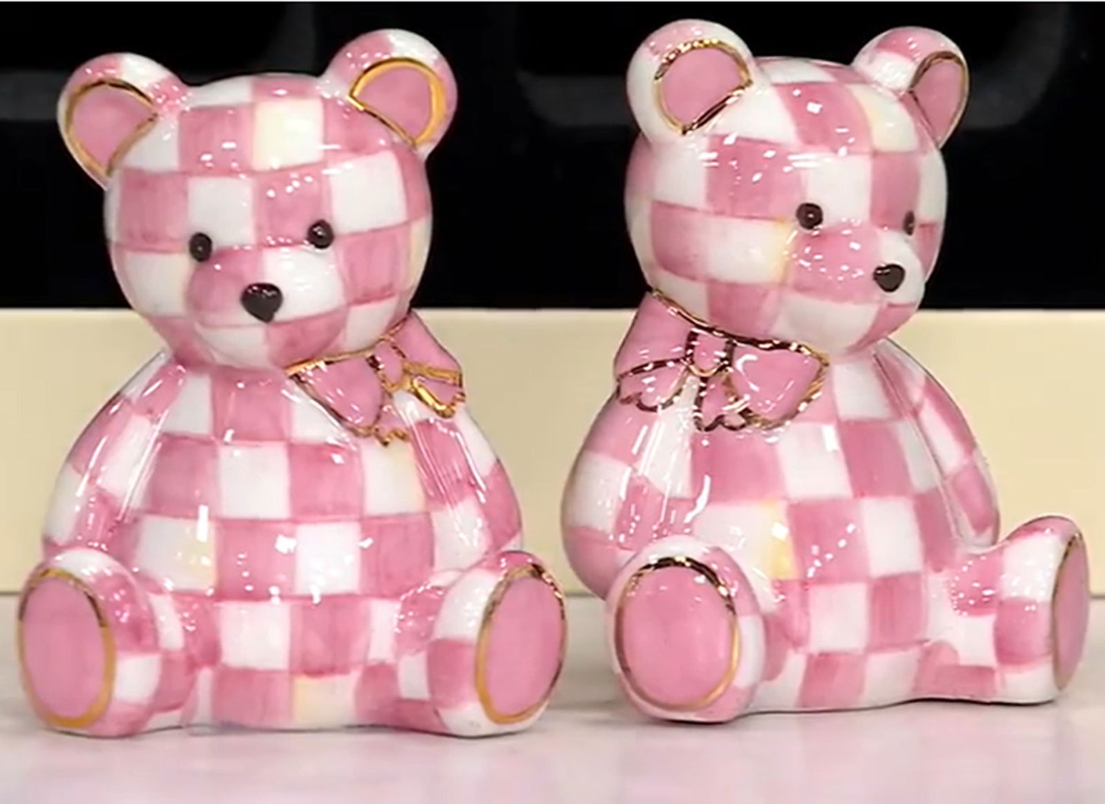 Mackenzie Childs Courtly Rosy Bear Salt And Pepper Shakers With Original Box (1 of 5)