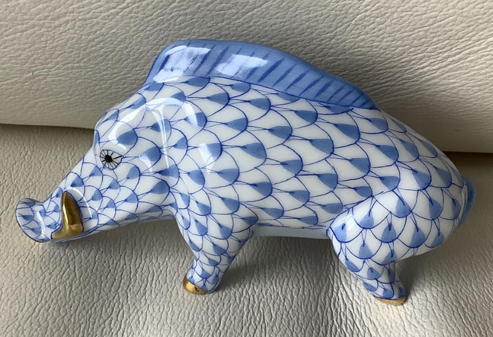 Herend Signed Porcelain Blue Boar Fishnet Figurine Made in Hungary (1 of 7)