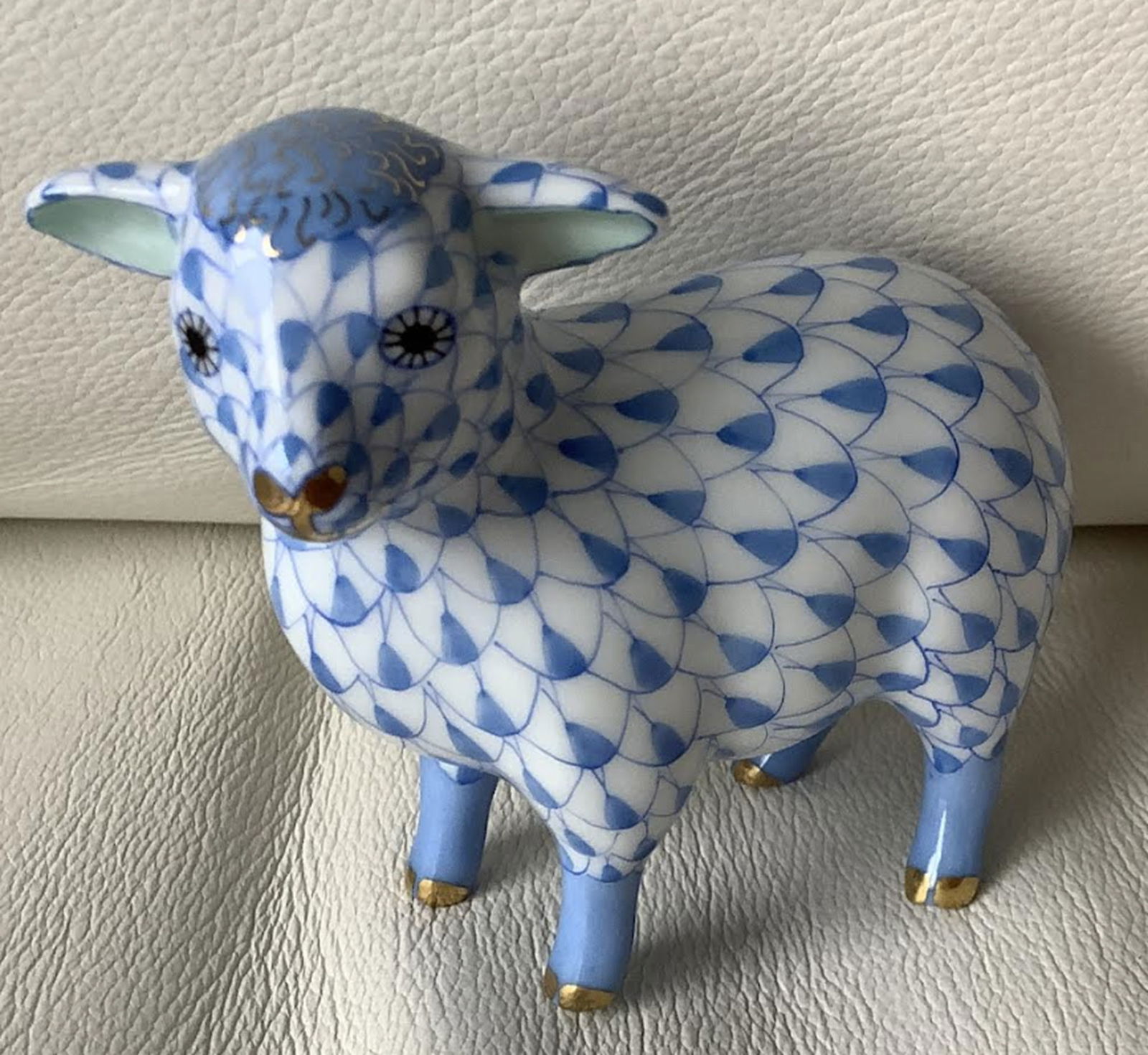 Herend Signed Porcelain Blue Sheep Fishnet Figurine Made in Hungary (1 of 5)