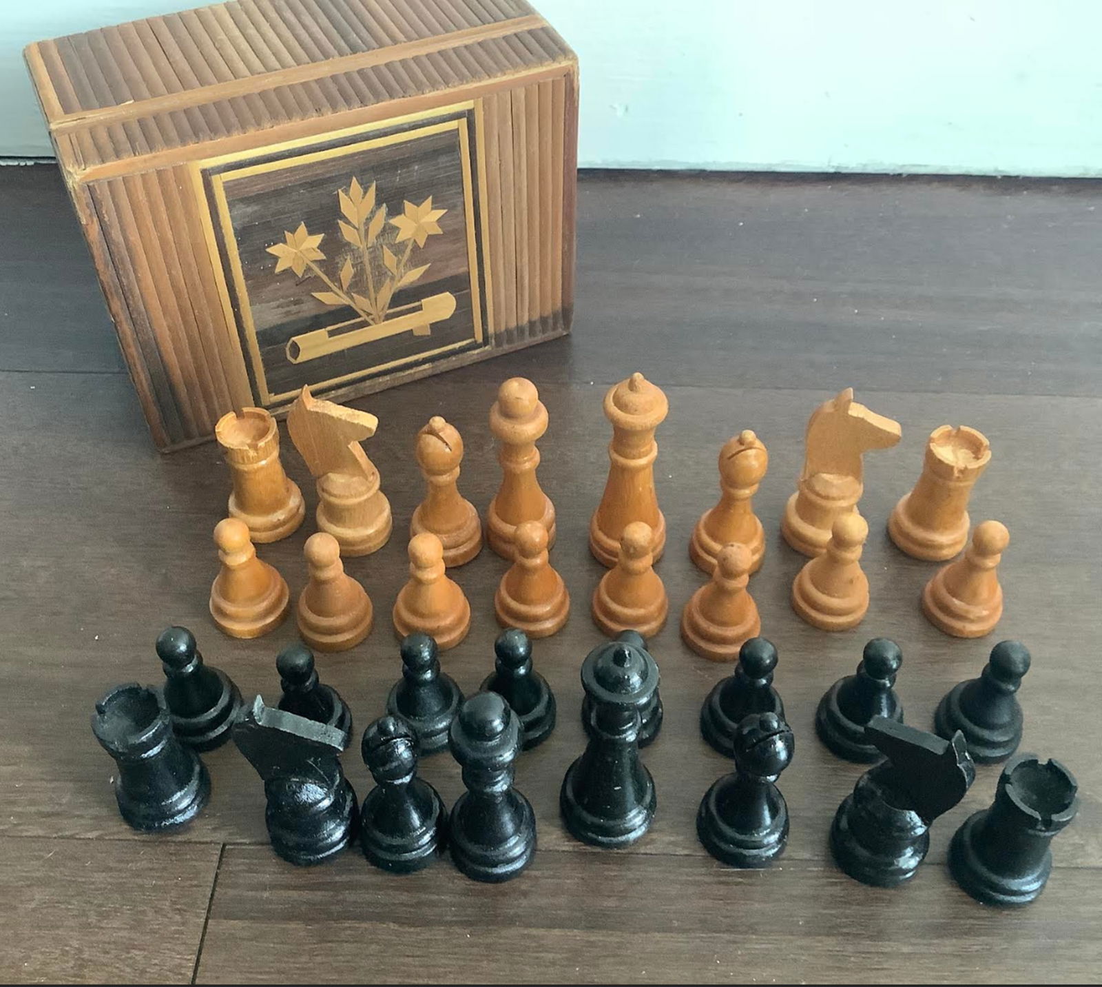 Chess Set Complete in Wooden Box 1936 (1 of 5)