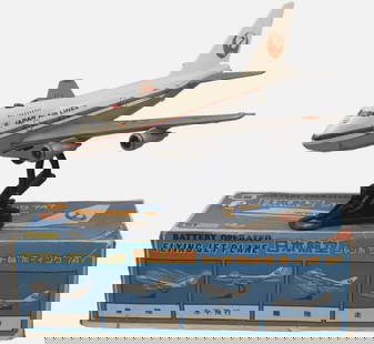 Yonezawa Tin Toy Airplane Japan Airlines JAL Boeing 747 Jumbo Jet With Orig Box Made in Japan WORKS!: Yonezawa Tin Toy Airplane Japan Airlines JAL Boeing 747 Jumbo Jet With Orig Box. Made in Japan. Yonezawa tin toy is a must-have for collectors and enthusiasts of Japan Airlines and Boeing 747 Jumbo Je