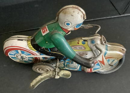 Japanese Tin litho Motorcycle Windup: Japanese Tin litho Motorcycle Windup. Sign of wear for its age Measures approx 7.5 inches long
